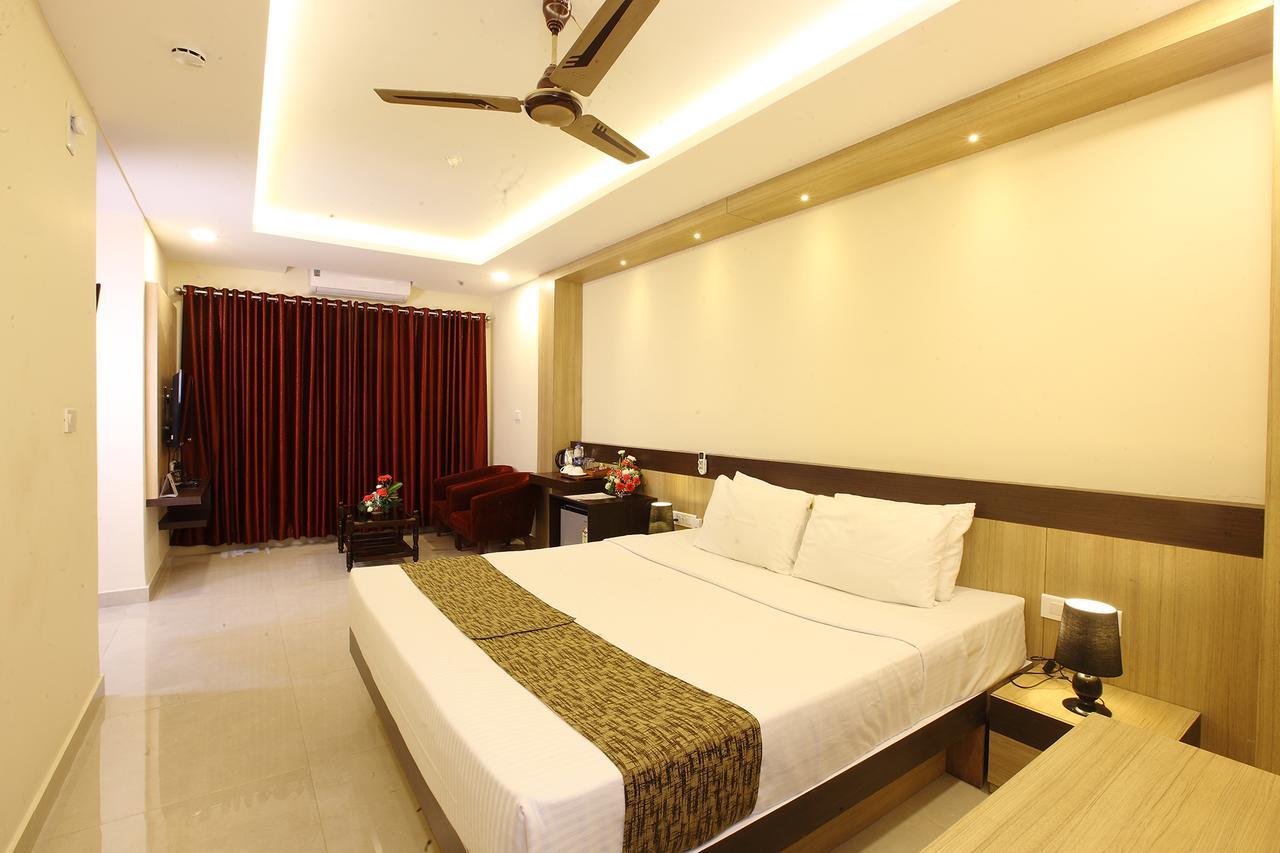 Trichur Towers Thrissur Exteriér fotografie